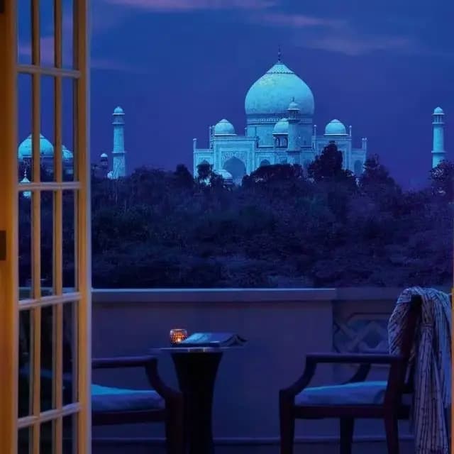 Desert view - Image 1